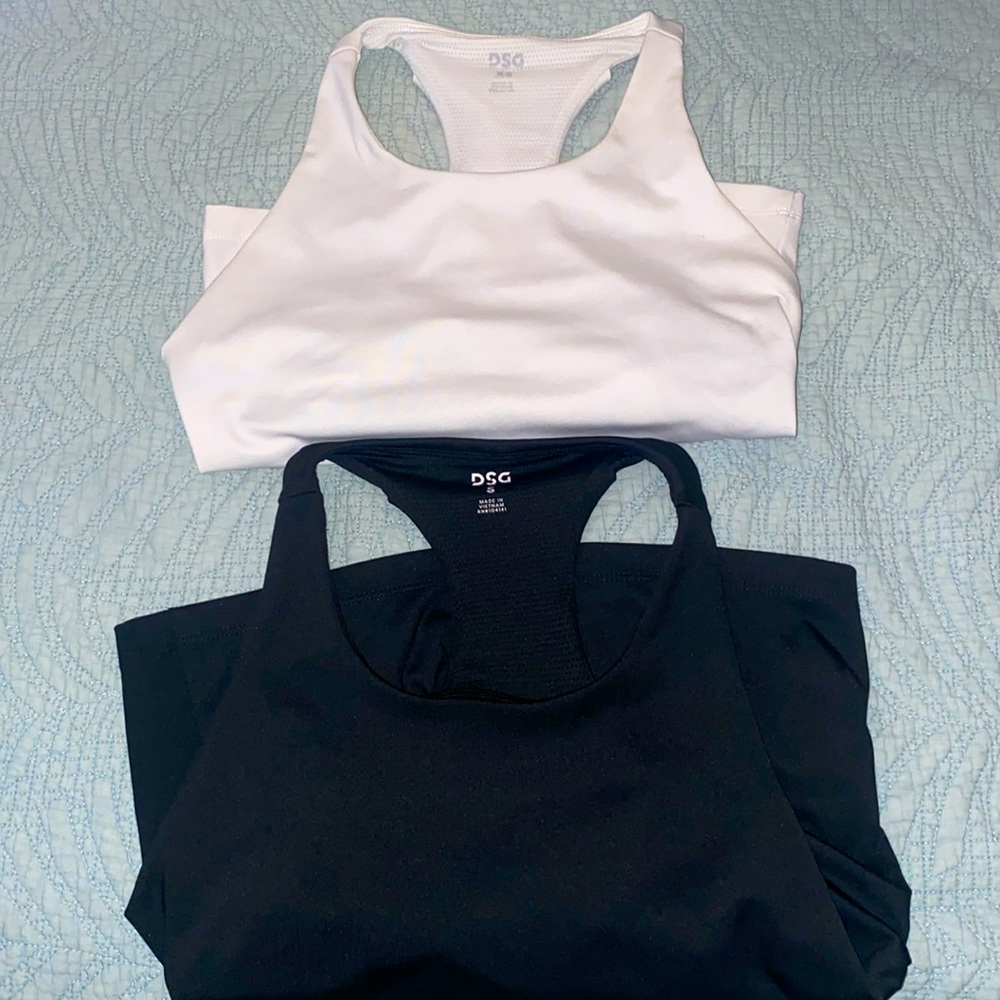 black and white tank bundle🖤🤍